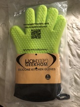 GEEKHOM Grilling Gloves Heat Resistant Gloves - £19.94 GBP