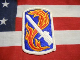 US ARMY 198TH INFANTRY BRIGADE VIETNAM ERA PATCH NO GLOW UV - $10.17 CAD