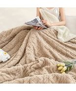 Abundifind Woven Lamb Wool Fleece Plush Throw Blanket (Gray, Small: 27.5... - $32.84 CAD+
