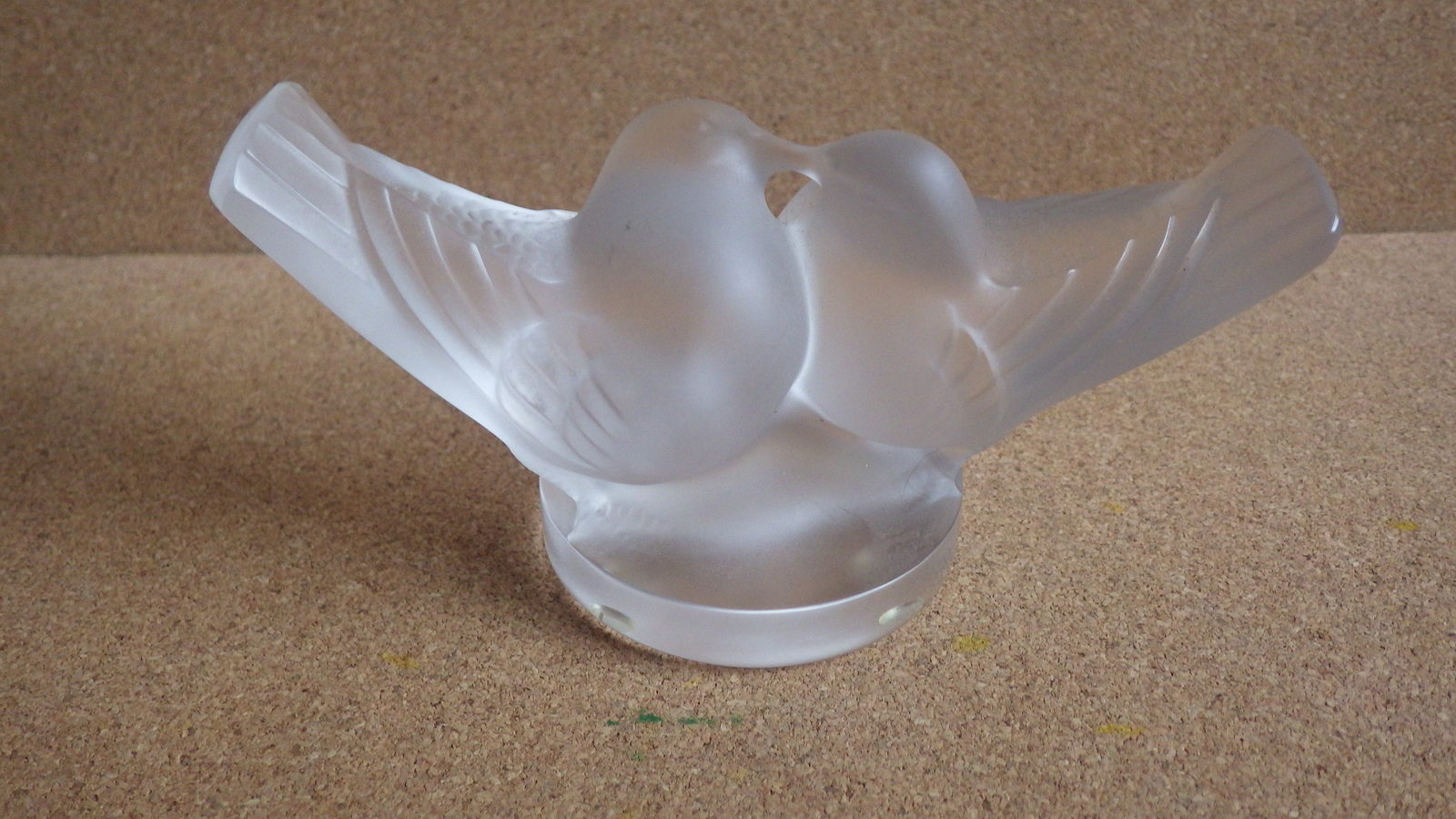 LARGE VINTAGE LALIQUE FRANCE CRYSTAL KISSING DOVES LOVEBIRDS - $125.00
