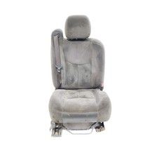 Front Right Bucket Seat Has Some Wear OEM 03 06 Chevrolet Silverado 2500Item ... - $197.96