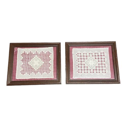 Primary image for Quilt Pattern Doily Vintage Wooden Frame Crochet Country Cottage Core Retro Lot