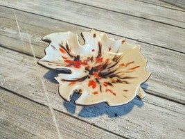 Vtg Fall White Glazed W/Orange &amp; Brown Splatter Design Leaf Shaped Trinket Dish  - £5.69 GBP