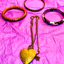 Old vintage heart locket and bracelet set - £21.36 GBP