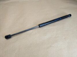 1 OEM 2014-2019 Chevrolet Corvette Front Hood Strut Assembly 23432065 - $29.69