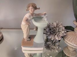 Lladro Figurine Cl EAN Up Time #4838 Girl At Sink Matte Finish 7.5&quot;H Spain 1973 - £55.52 GBP