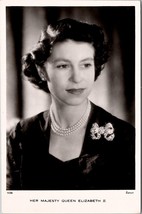 Her Majesty Queen Elizabeth II Baron Photo Tuck Postcard Z6 - £13.51 GBP