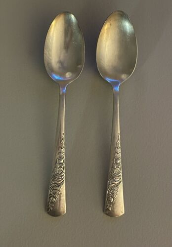 2 Serving Spoons Wallace Tradition AA+ Bridal Corsage Silverplate VTG 1953 - $16.60