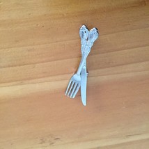 Vintage Silver Plated FORK &amp; KNIFE  Brooch Pin Cutlery Lapel - £9.59 GBP