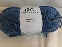Big Twist Living Twilight Blue Dye Lot 196410 - £4.77 GBP