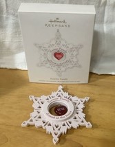 2012 Hallmark Keepsake Ornament  Forever Family  Joined At The Heart  - £6.81 GBP