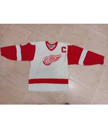 CCM STEVE YZERMAN #19 DETROIT RED WINGS OFFICIAL LICENSED CAPTAIN JERSEY... - $420.74