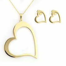 Gold Tone Necklace With Heart Pendant &amp; Coordinating Earring Set - £21.92 GBP