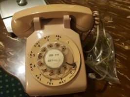 Vintage Beige Western Electric Bell Systems Rotary Desk Telephone - £15.46 GBP