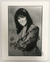 Joyce DeWitt Signed Autographed Glossy 8x10 Photo - £23.67 GBP