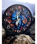 &quot;Blue Baby Dragon Wall Clock - 12-inch Fantasy Decor for Home or Office&quot; - €22,08 EUR