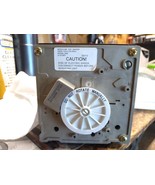 WHIRLPOOL REFRIGREATOR ICE MAKER PART# 2010608 - $188.49 MXN