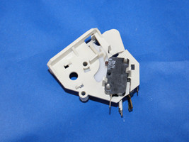 Maytag Microwave Door Interlock Switch / Cam Assy (8206419 &amp; W10727360) {P1446} - £34.21 GBP