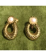 Gold &amp; Pearl Earrings used Clip-on Napier - £10.59 GBP