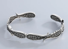 Vintage Style Silver Plated Angel Wings Bracelet - £9.58 GBP