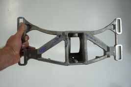 2009-2011 jaguar x250 xf xfr transmission crossmember mount support 2R83... - $1,640.32 MXN