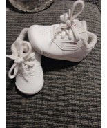 Kids White Reebok Classic Size 4.5 - $281.21 MXN