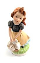 Homco Laundry Girl With Basket 1435AA Porcelain/Ceramic Bisque - Adorable! - £18.88 GBP