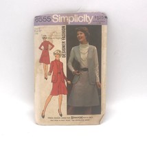 Vintage Sewing PATTERN Simplicity 6555, Misses 1974 Designer Fashion Vest - $17.42