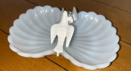 VTG Avon Lovebirds Soap Dish - Milk Glass Trays W/Dove Bird Figurines Clam Shell - £14.89 GBP