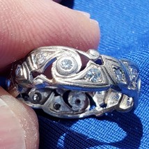 Earth mined Diamond Deco Band Antique Platinum Eternity Anniversary Ring Size 8 - $52,058.13 MXN