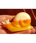 Set of 2 Candy Corn SNAILS Desk Decor Friends Halloween Theme Office Hom... - €5,14 EUR