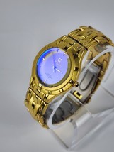 SwissGold Stainless Quartz wrist watch Blue Color changing crystal Running - £27.24 GBP