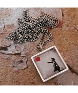 Handmade BANKSY Girl with Red Balloon NECKLACE graffiti URBAN street ART... - €7,59 EUR