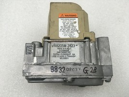 Honeywell VR8205M 2823 Furnace Gas Valve 60J5901 used + FREE shipping #G28 - $32.63