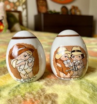 Vintage 70s The Razamataz Twenties Image Arts Limited Egg Figurines Set of 2 - £9.59 GBP