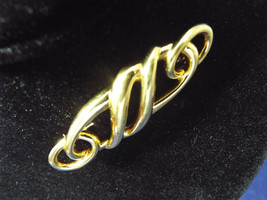 Vintage Designer Signed Monet Gold Tone 2 5/8 Inch Bar Style Brooch Pin - £20.77 GBP