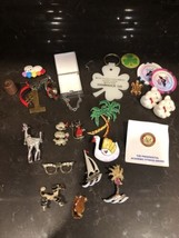 11 pc ASSORTED Stunning VINTAGE 80&#39;s Brooch Pin Lot + Ephemera Bundle Of Stuff - £13.45 GBP