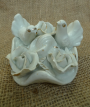 Old Decor Porcelain Doves roses Pigeons Dove Pigeon Figurine Collectibles Birds - £19.22 GBP