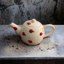 Ladybug Ceramic 1 Quart Teapot - £31.38 GBP