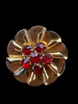 Vintage Ladies Red Stone Sterling Silver Circle Pin - £7.58 GBP