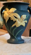 Roseville vase stamped 202-8 on bottom Nice Blue color Creme Zypher flower - $65.00