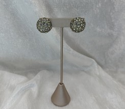 Coro Signed Round Cut Crystal Vintage Rhinestone Dome Clip-On Earrings - $653.94 MXN