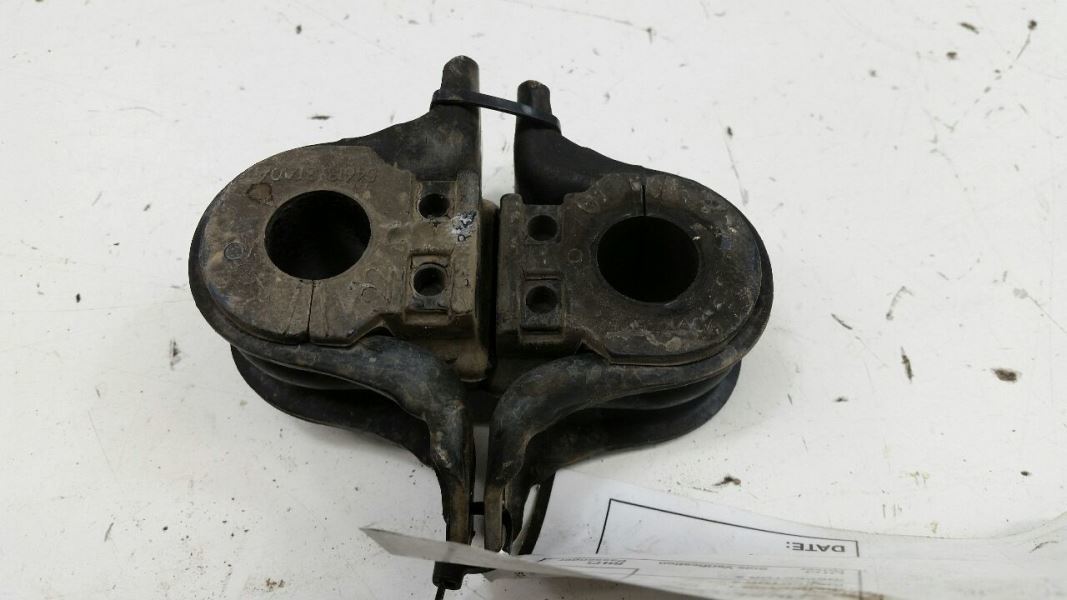 2013 Nissan Altima Sway Bar Bushing Mounting Bracket 2014 2015 2016 2017 - $29.79