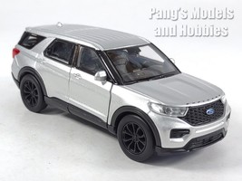 4.75 Inch 2023 Ford Explorer 1/42 Scale Diecast Model by Welly - SILVER - $15.83