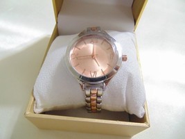 Charter Club Women&#39;s Two-Tone Bracelet Watch 33mm W1400 - $276.26 MXN