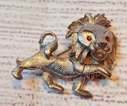 Lion Leo Stylized Retro Pin Brooch Vintage Estate Jewelry 2 1/4&quot; - £19.85 GBP