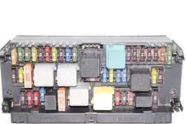 12-16 MERCEDES-BENZ E350 SEDAN Front SAM Module Relay Fuse Box F3690 image 10