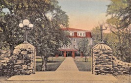 Harrisonburg Va~Massanetta Springs Hotel~Bond Memorial GATE-HANDCOLORED Postcard - £6.75 GBP