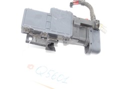 02-08 BMW 745I 745LI 750I B7 BATTERY CABLE FUSE JUNCTION BOX Q5601 - $68.76