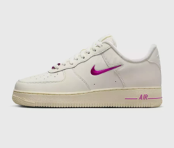 NIKE AIR FORCE 1 `07 SE WOMEN&#39;S SHOES Coconut Milk/Pink FB8251 101 SZ 9 ... - £69.32 GBP